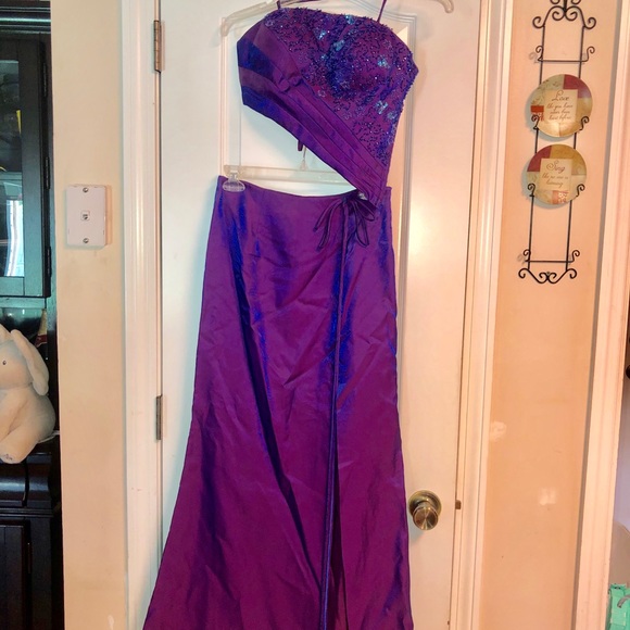 Vintage Formal Dress - Picture 3 of 5